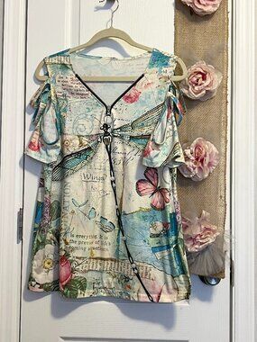 Script blouse, cold shoulder, slit sleeves
